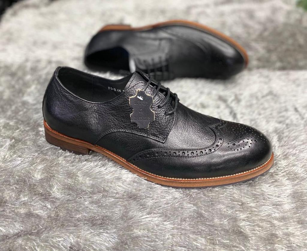 Leather wingtip